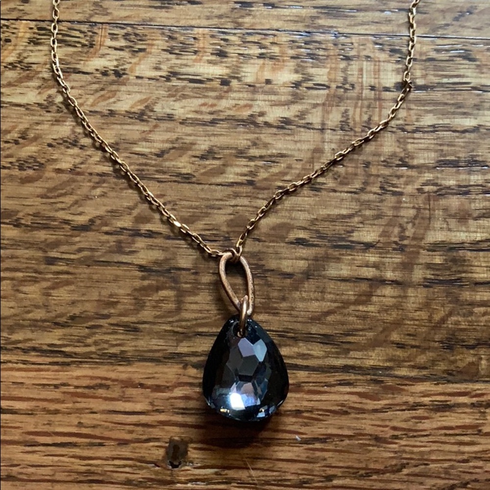 Beautiful drop stone necklace.